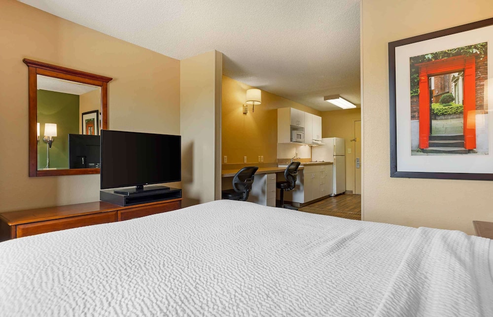 Extended Stay America Suites Houston Sugar Land 18/57