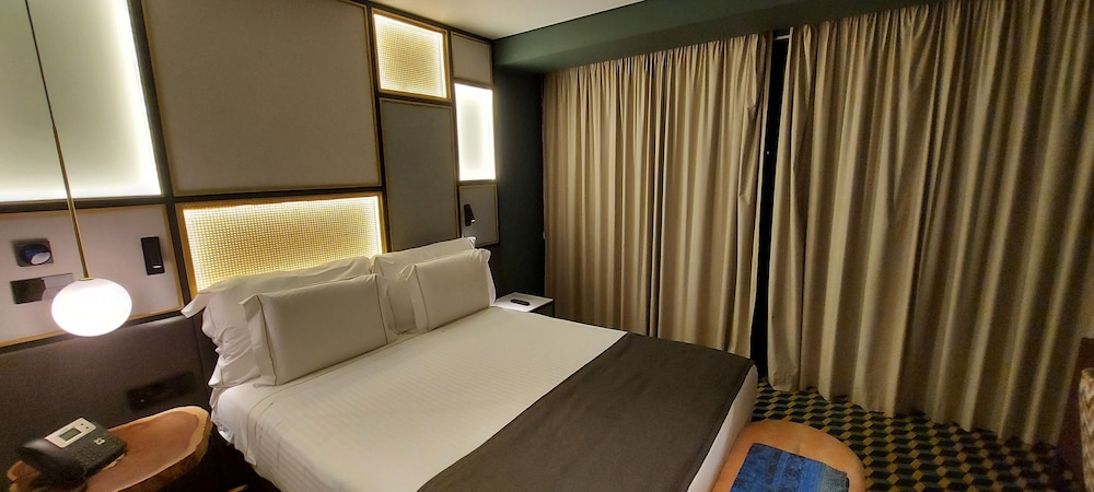 Metier Boutique Hotel 41/76
