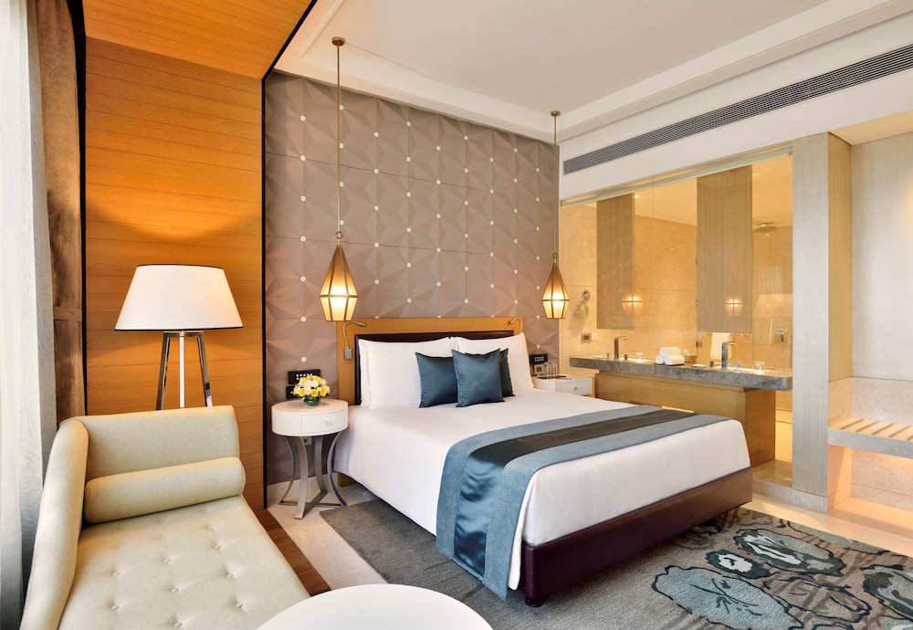 Radisson Blu Coimbatore 12/67