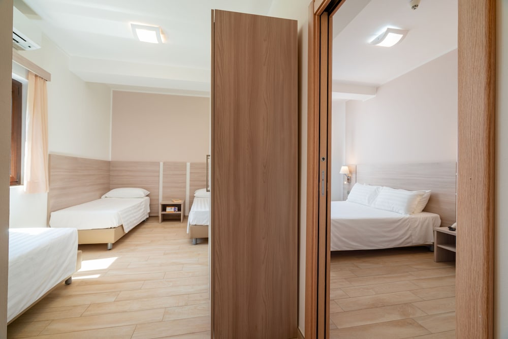 Hotel Portoconte 9/30