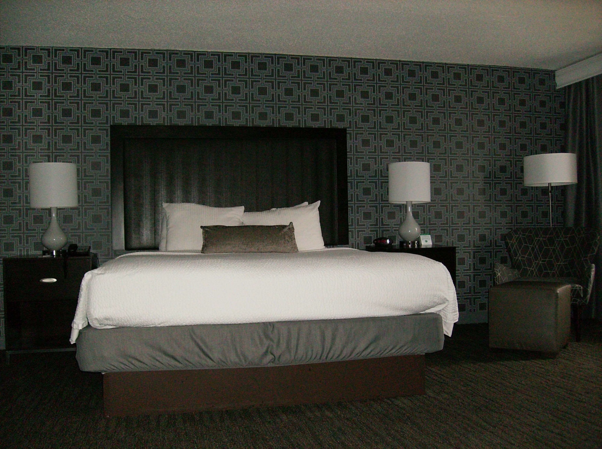 Suite, King Bed, Sofa, Best Western Plus Bradford Inn 3/3