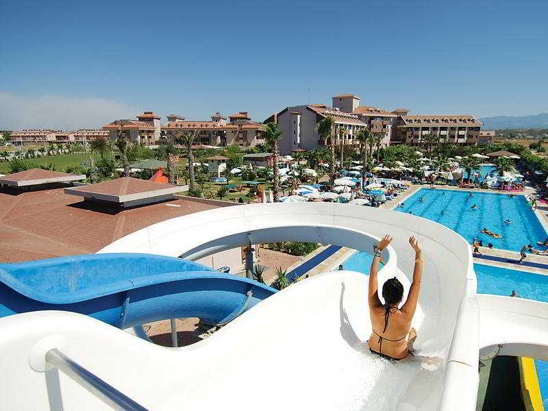 Hane Family Resort 40/50