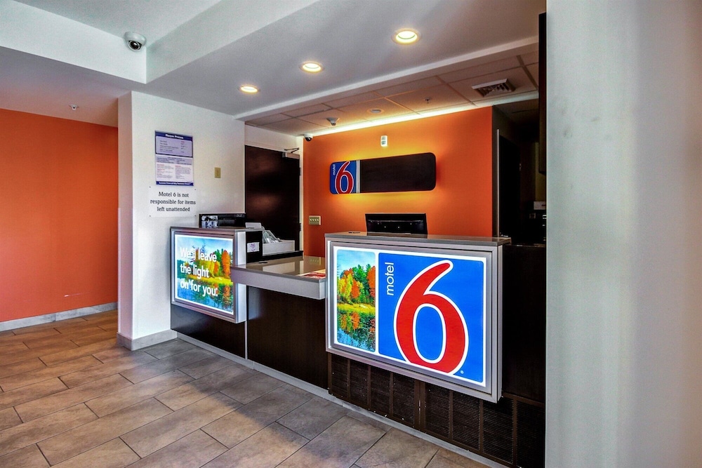 Motel6 Allentown, PA 12/45