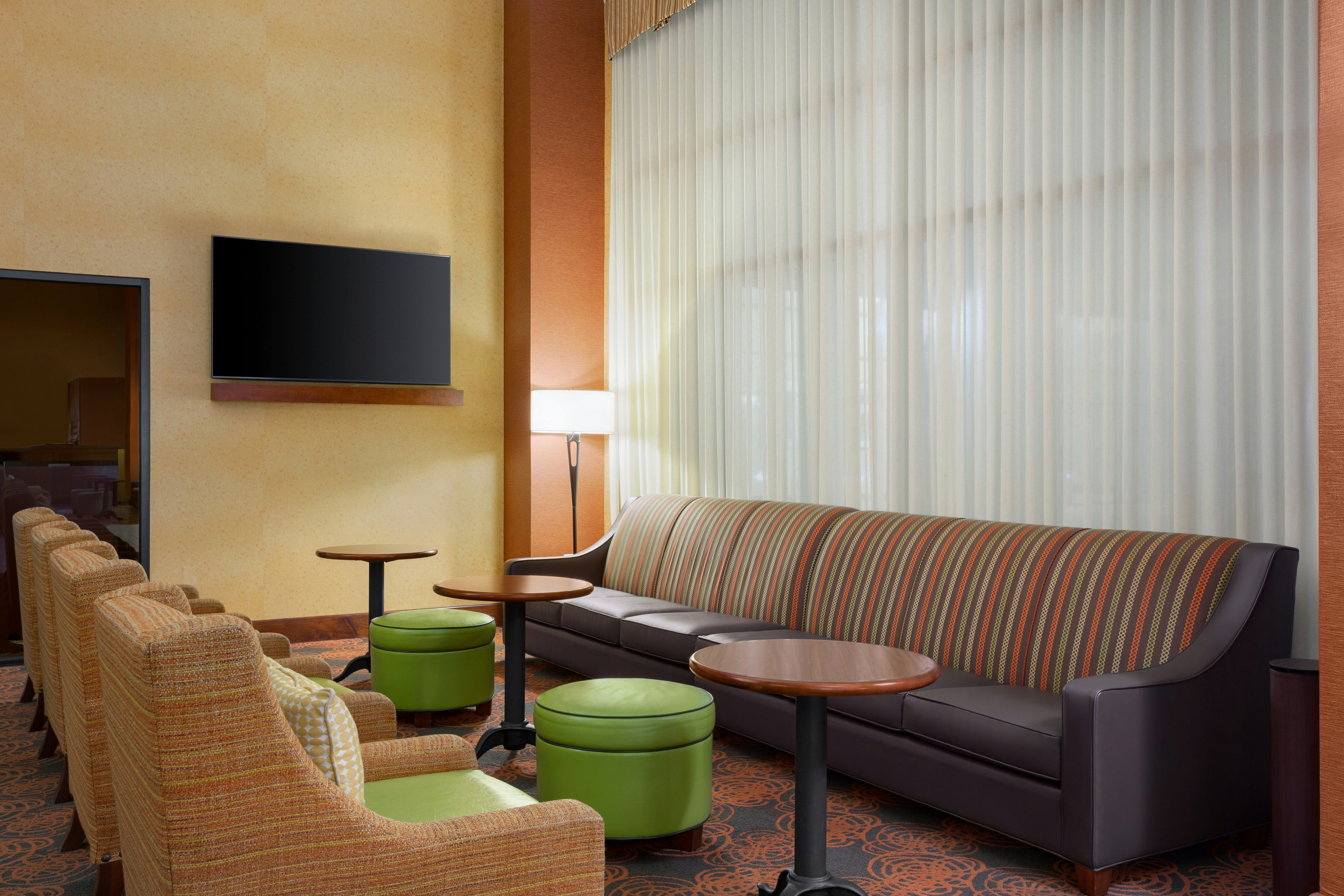 Hampton Inn & Suites Dallas-Mesquite 53/63