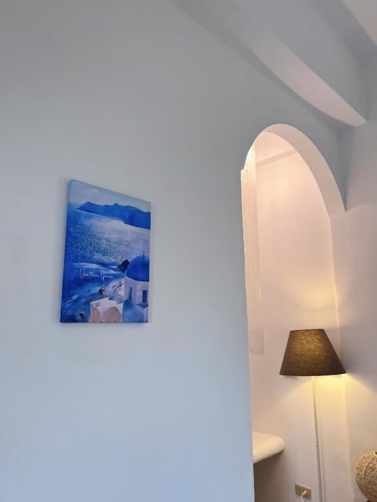Greek frontier villa 27/49