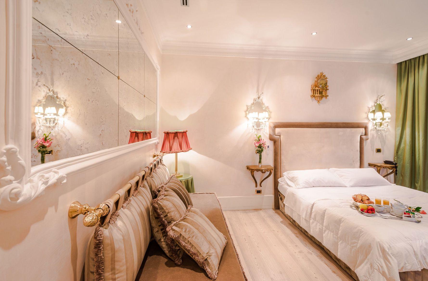Exclusive, Suite