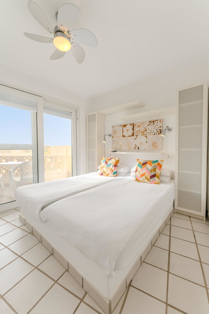 R2 Maryvent Beach Apartment 19/49