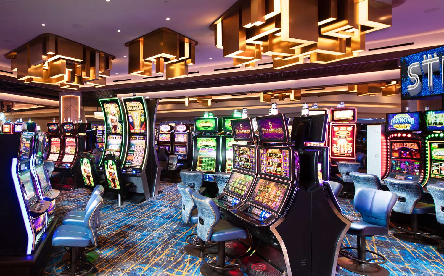 The STRAT Hotel, Casino & Tower, BW Premier Collection 9/26