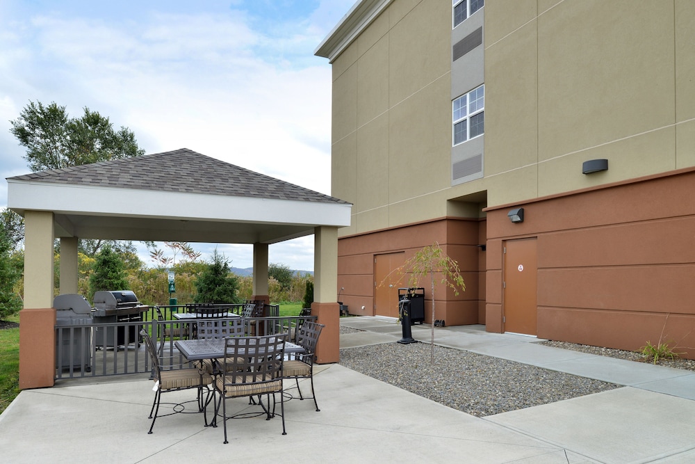 Candlewood Suites Elmira Horseheads 3/41