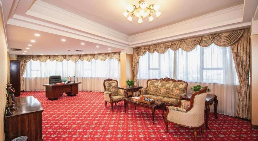 Foshan Emperor Hotel 54/69