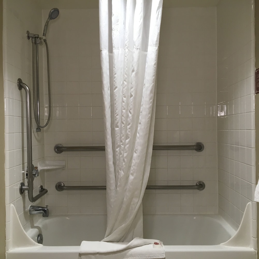 Comfort Inn & Suites Near Kino Sports Complex 11/58