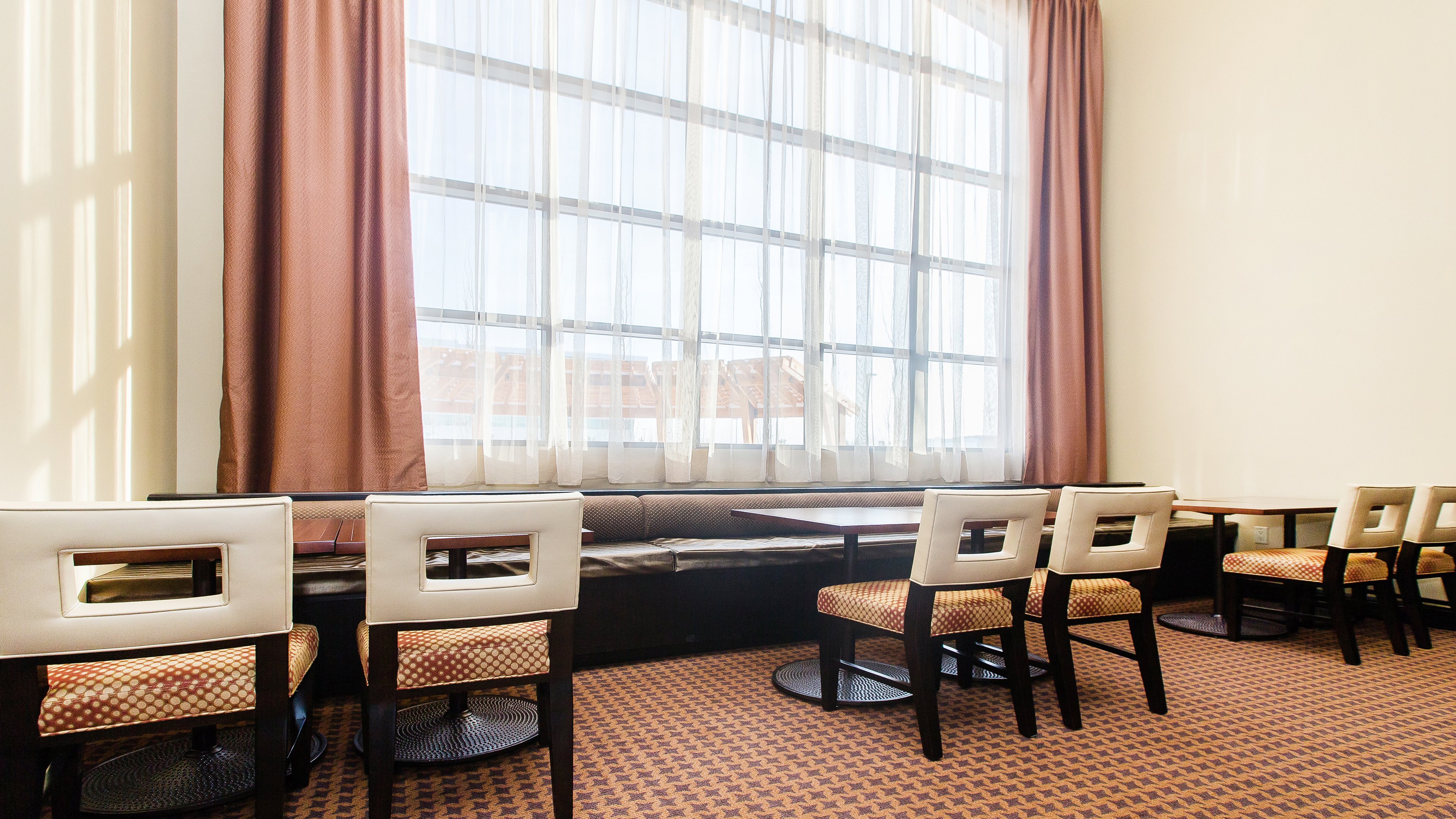 Staybridge Suites West Edmonton 59/78