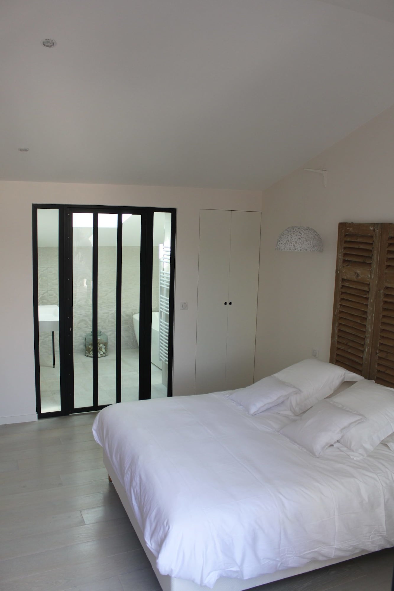 DOUBLE BED, TERRACE