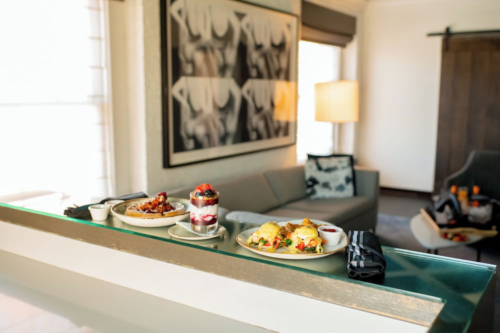 Andaz San Diego 68/79