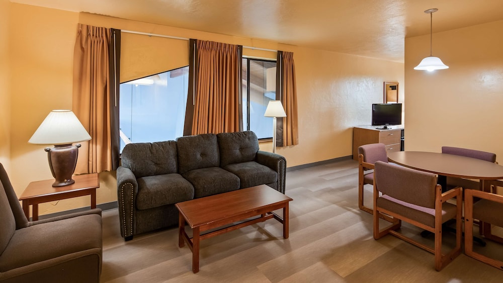 SureStay Hotel by Best Western Ellensburg 35/40