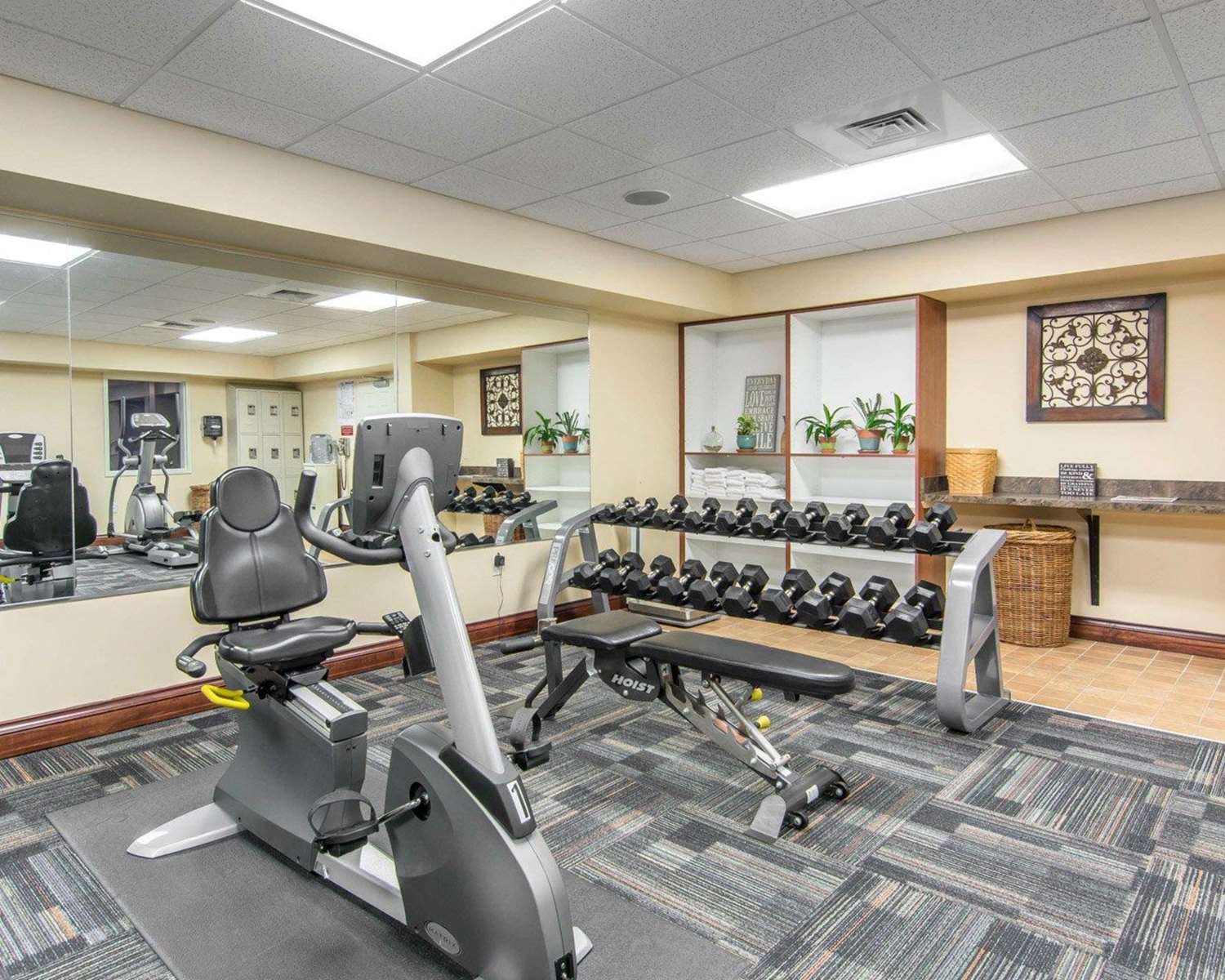 Bluegreen Vacations Patrick Henry Square, an Ascend Collection Resort 17/25