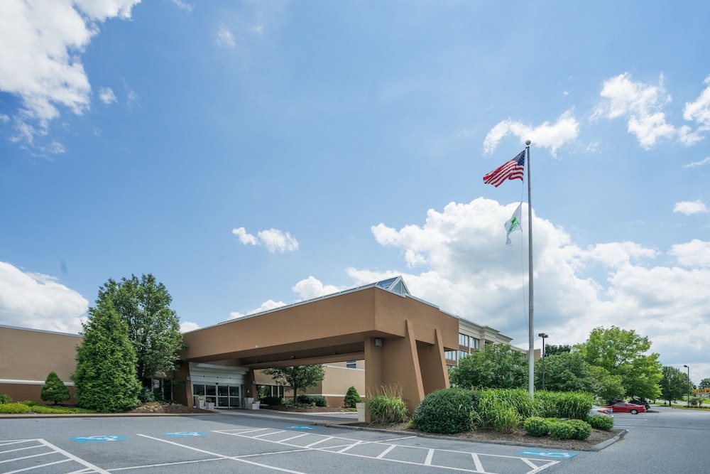 Holiday Inn Harrisburg Hershey Area I-81