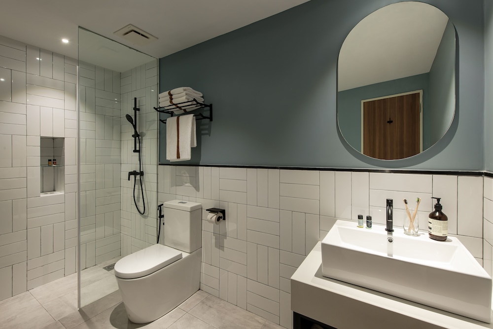 AMI Suites 48/50