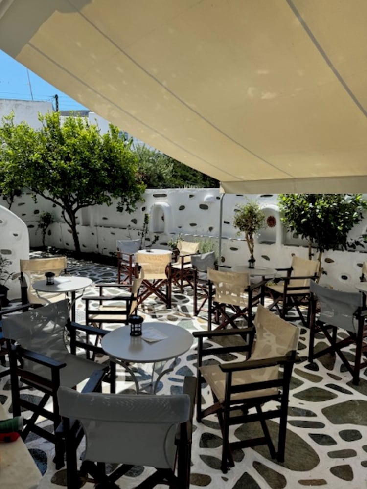 DILION HOTEL 44/59