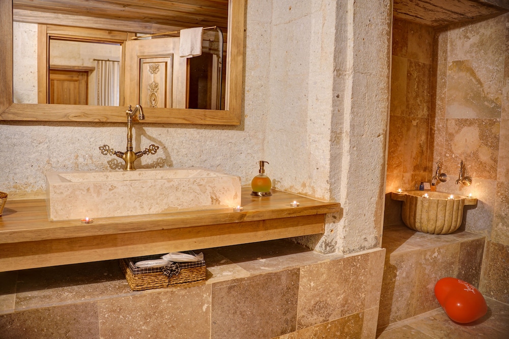 Alfa Cave Hotel 48/50