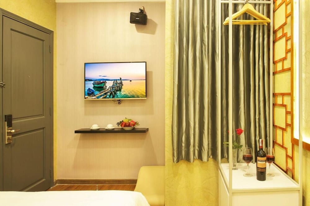 Cupid 2 Hotel 58/67