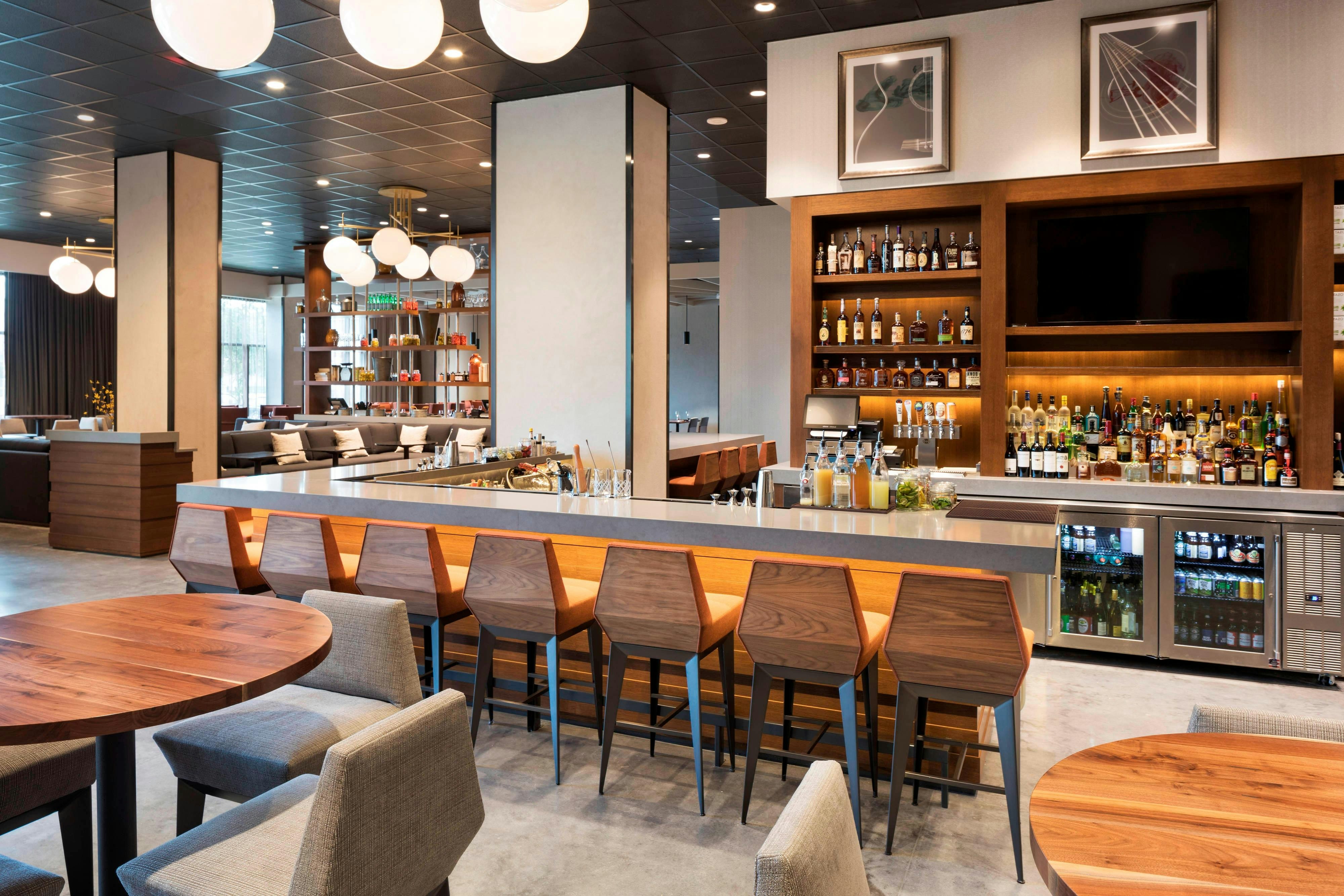 THE WESTIN JACKSON 37/56