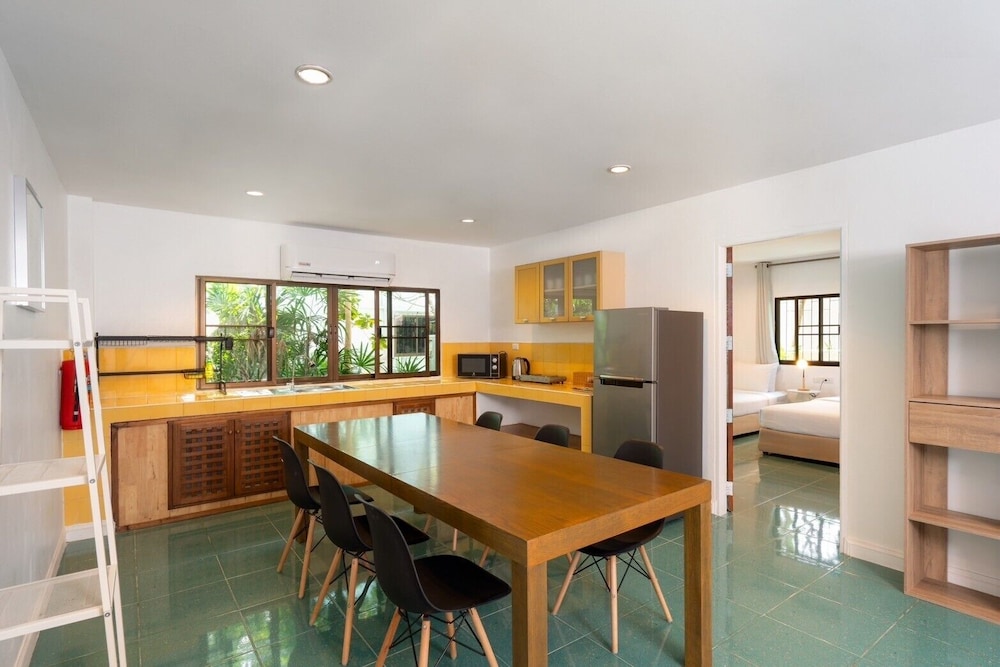 Dolphin Bay Resort 55/69