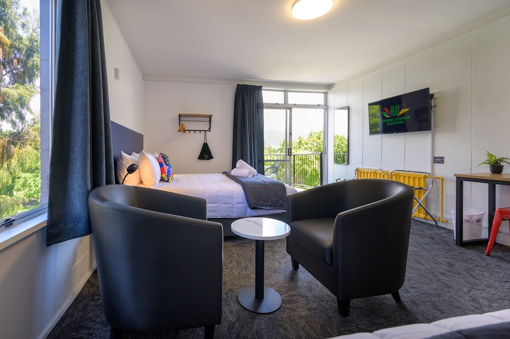 Urban Lounge Sleepery Rotorua, SureStay Collection by BW 42/63