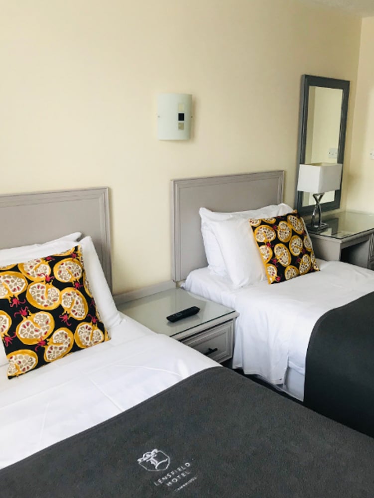 STANDARD, TWIN BEDS