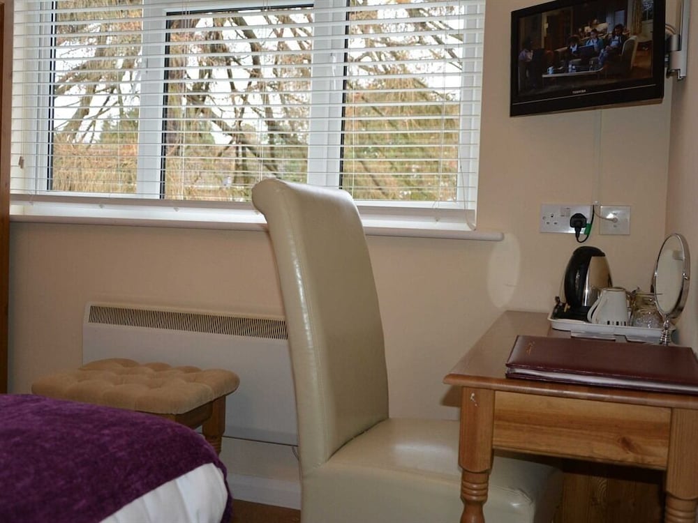 Ashlea Guest House 40/50