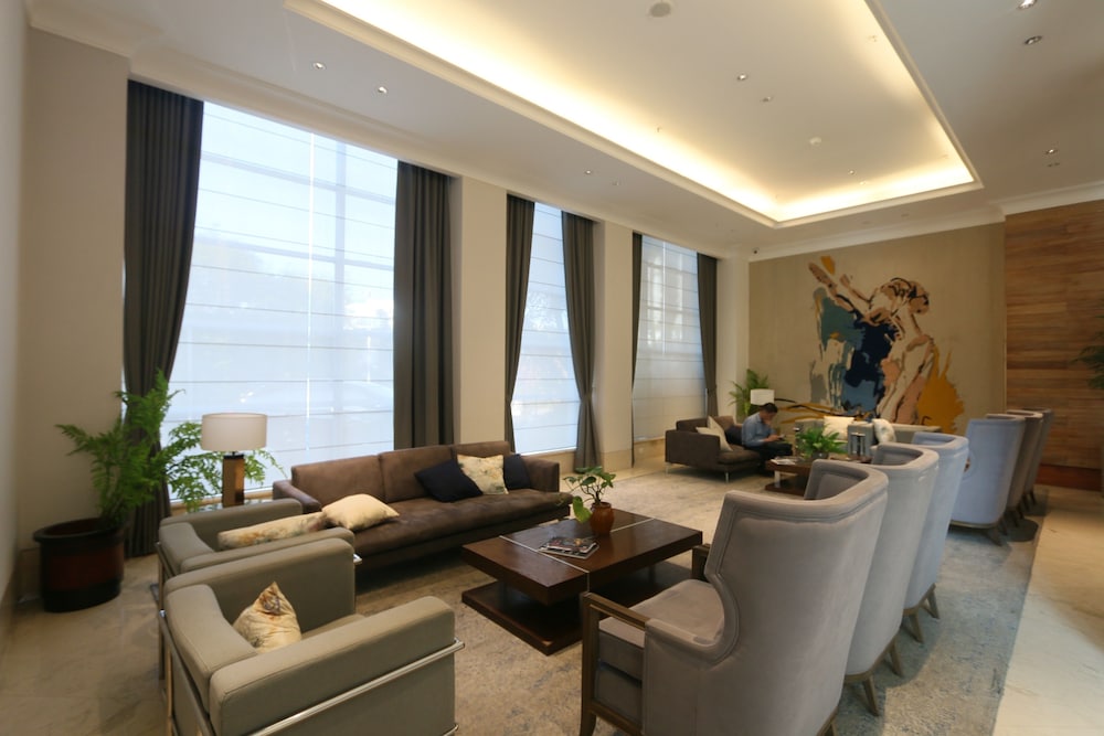 Java Paragon Hotel And Residences 47/76