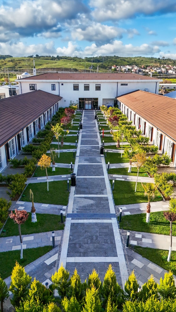 Expo Garden Hotel 41/50