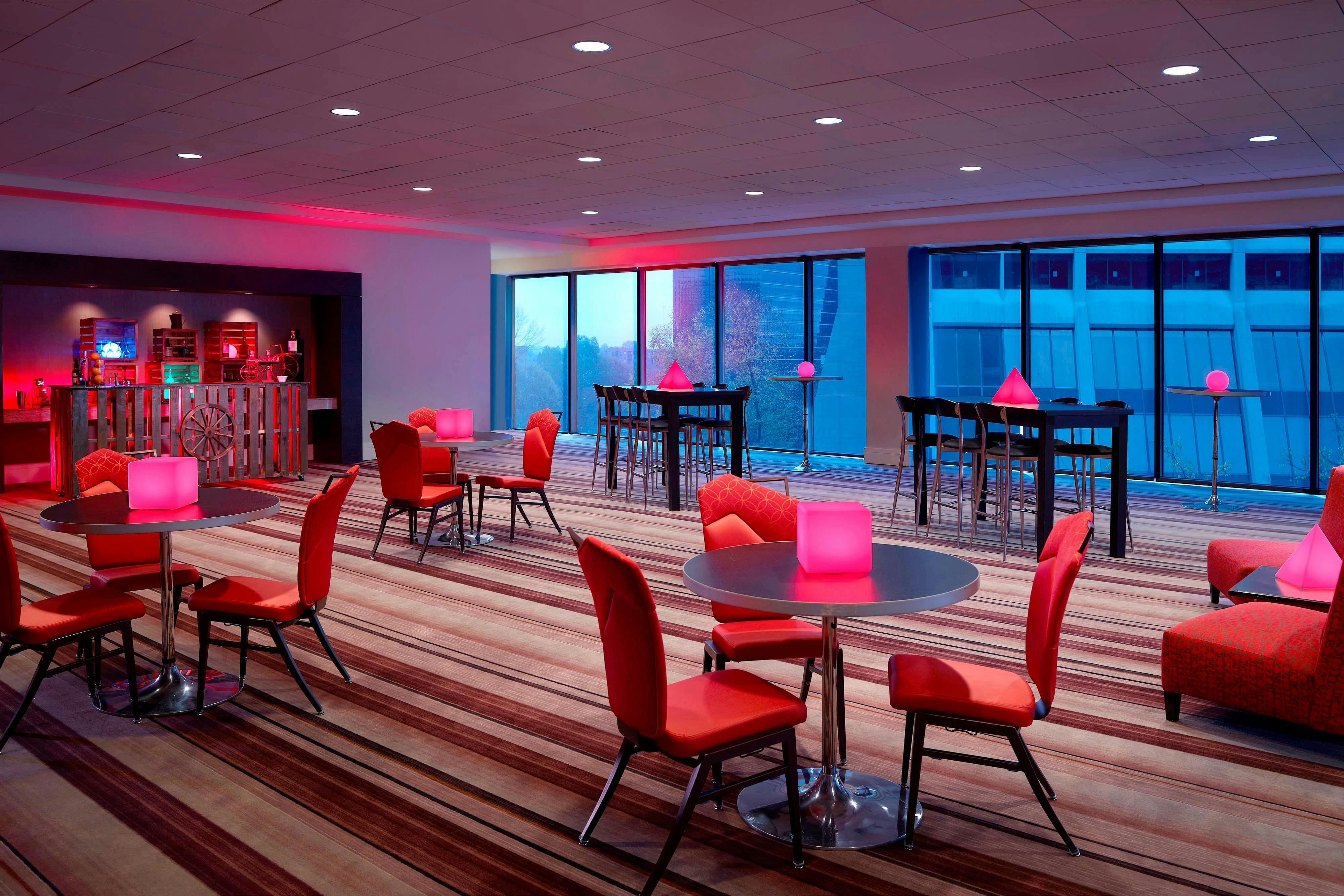 Atlanta Marriott Marquis 63/81