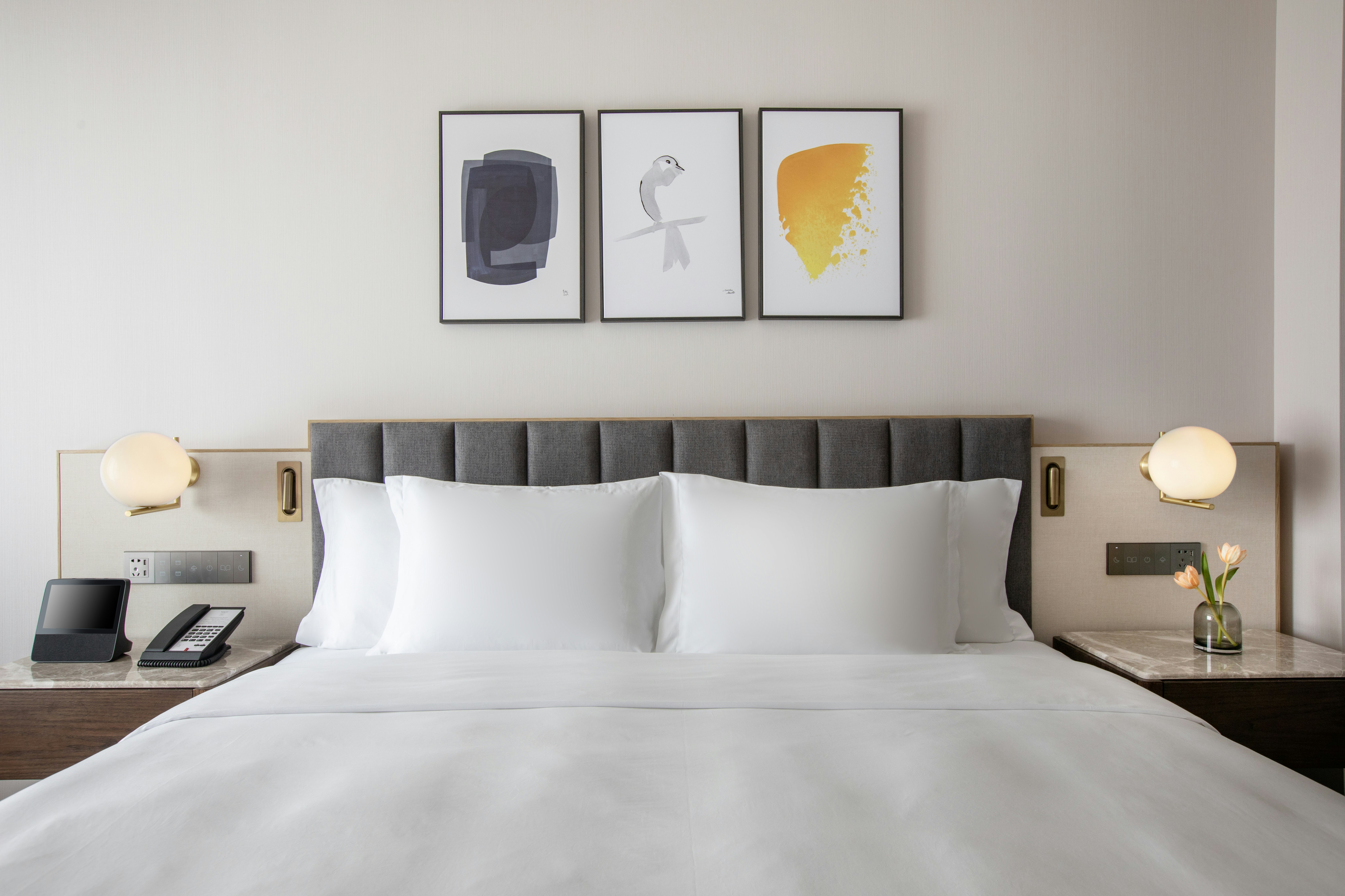 Premium, King Bed, City View