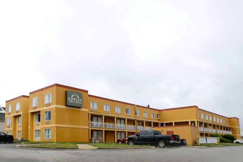 Copley Inn & Suites By OYO Akron OH in AKRON - OH