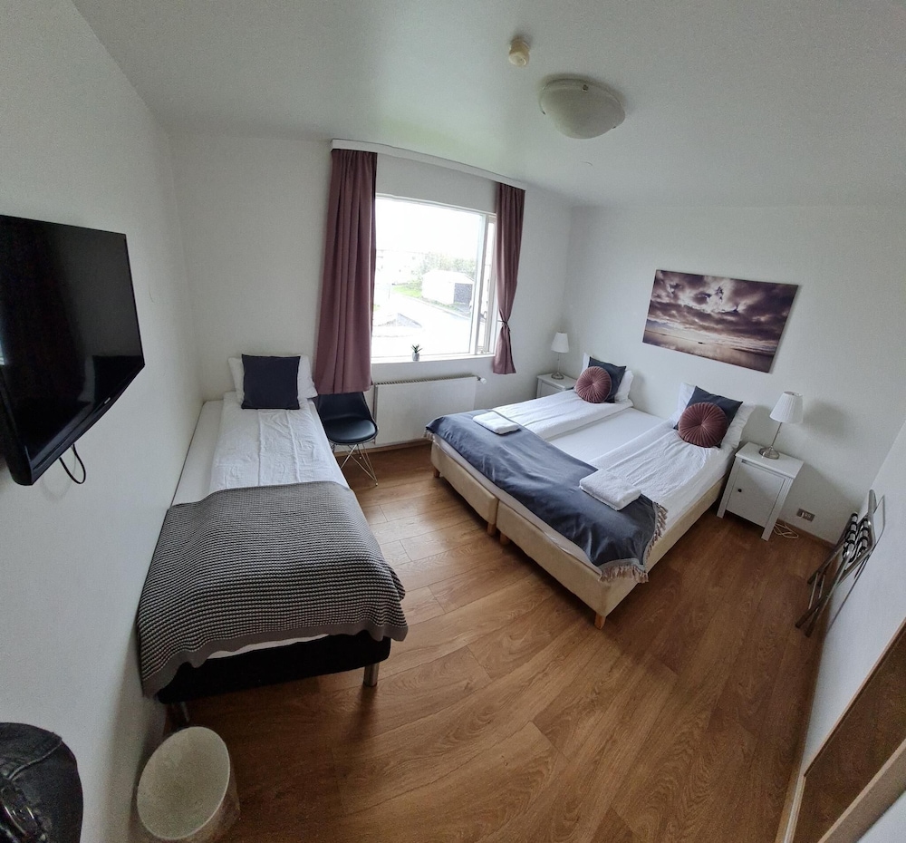 Höfn Guesthouse 8/26