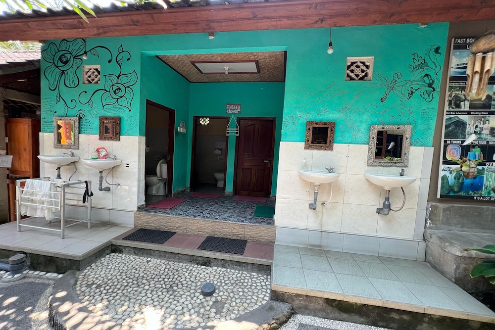 Padi-Padi Backpackers Home 6/50