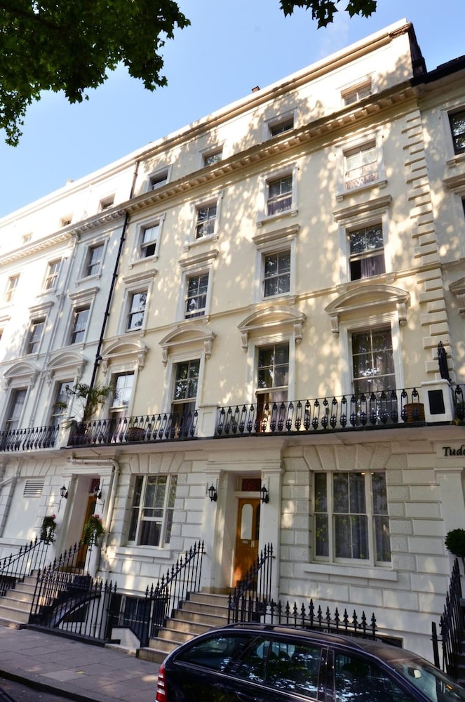 Norfolk Inn Paddington Hotel 9/50