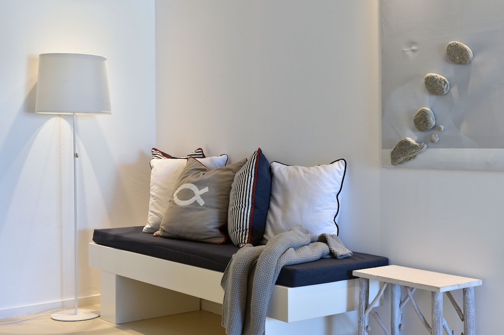 AMBASSADOR LUXURY VILLAS photo2