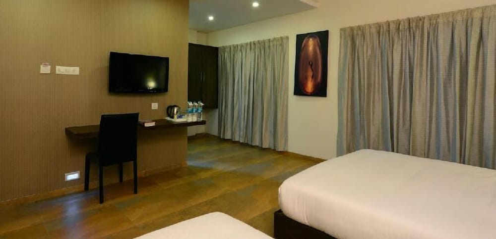 Matrix Inn Shirdi 20/46