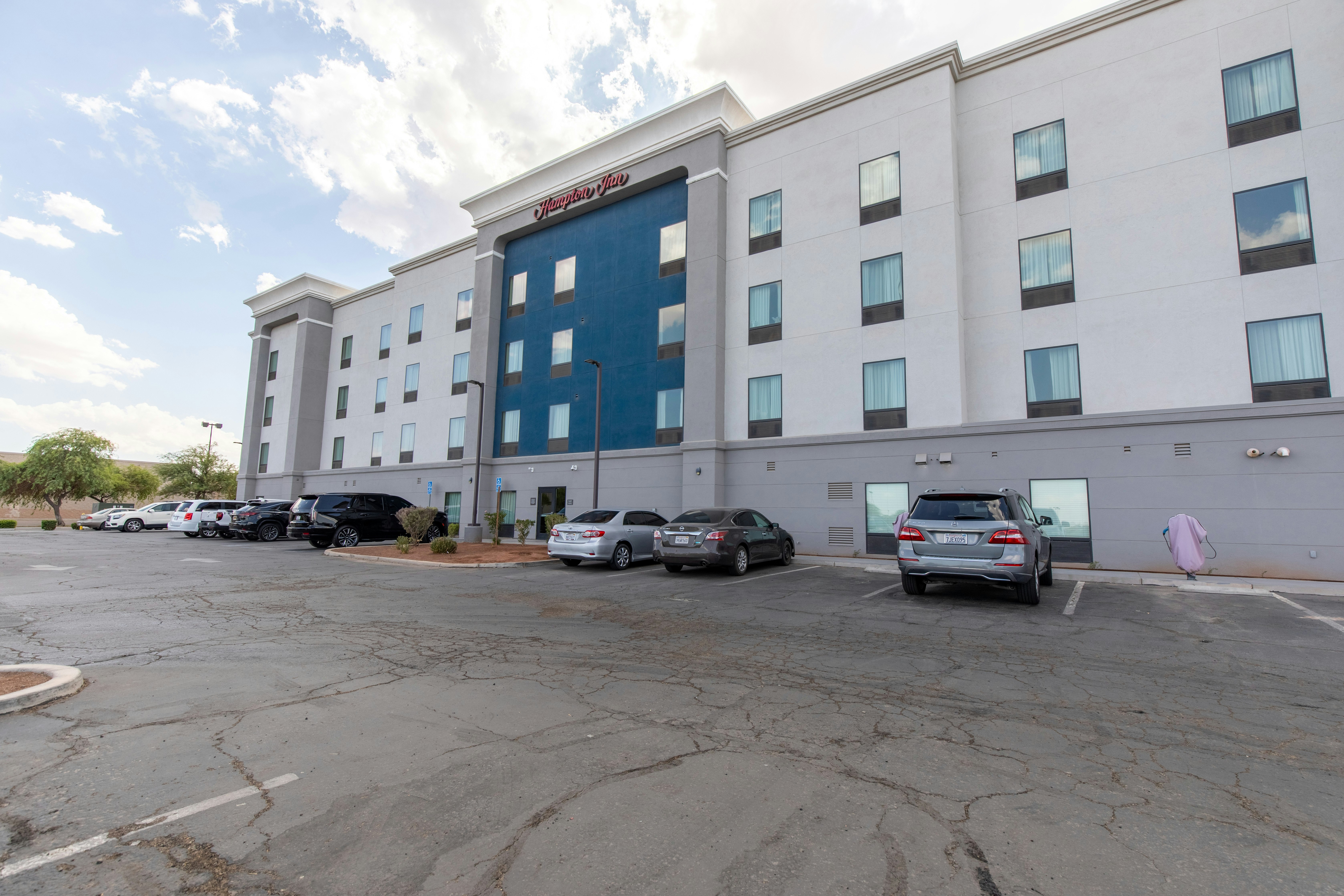 Hampton Inn El Centro 52/58