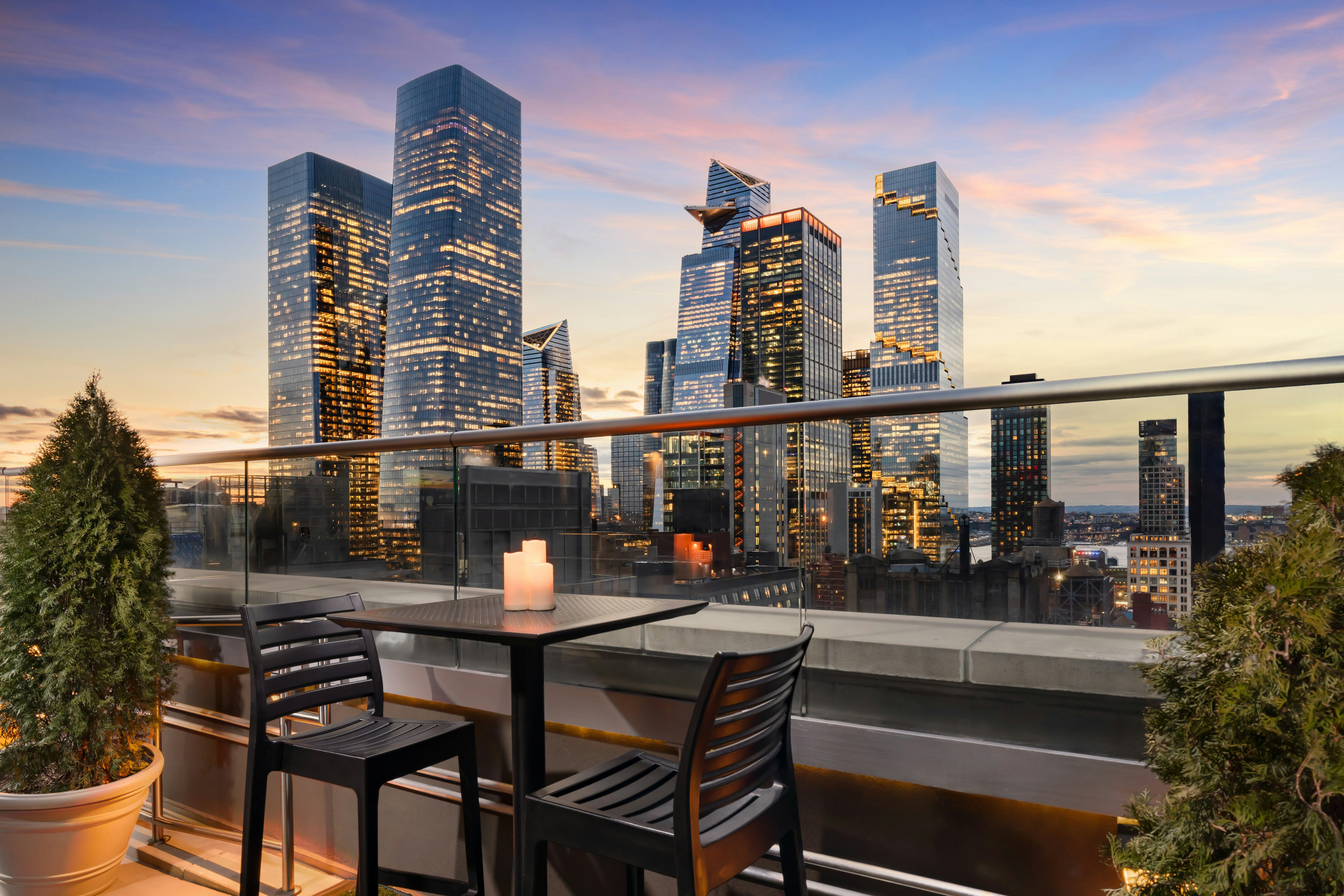 Doubletree by Hilton New York Times Square South 9/16