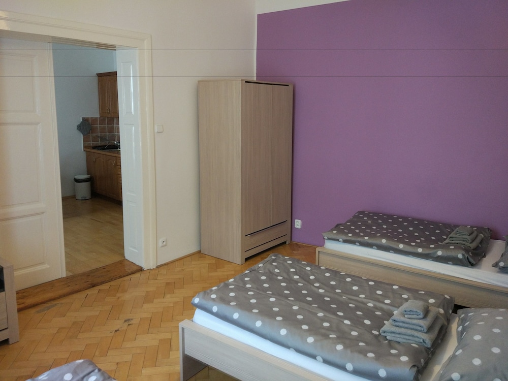 Apartments Tynska 7 26/50
