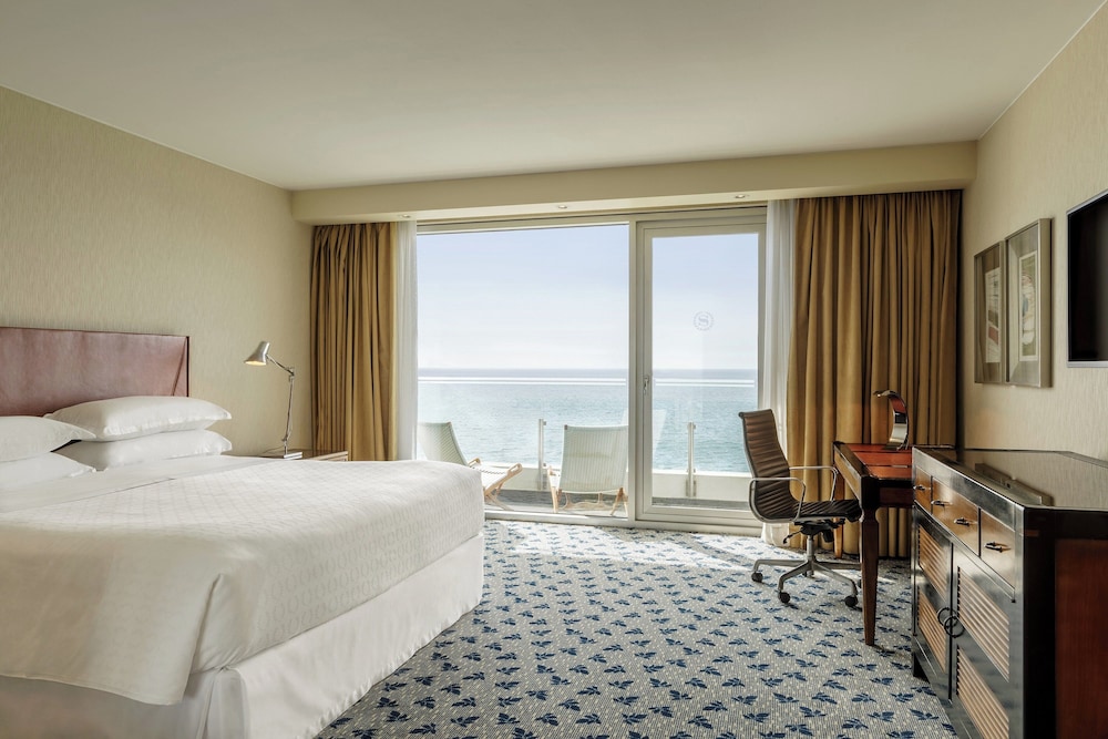 Presidential, Suite, King Bed, Ocean Front, Balcony