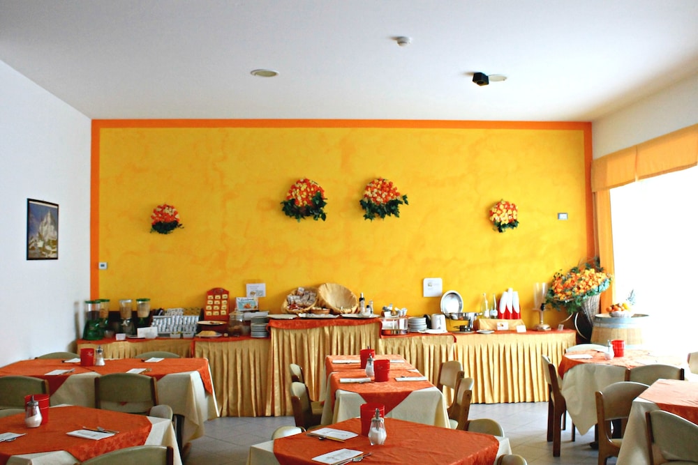 Hotel Stelvio Tirano 67/76