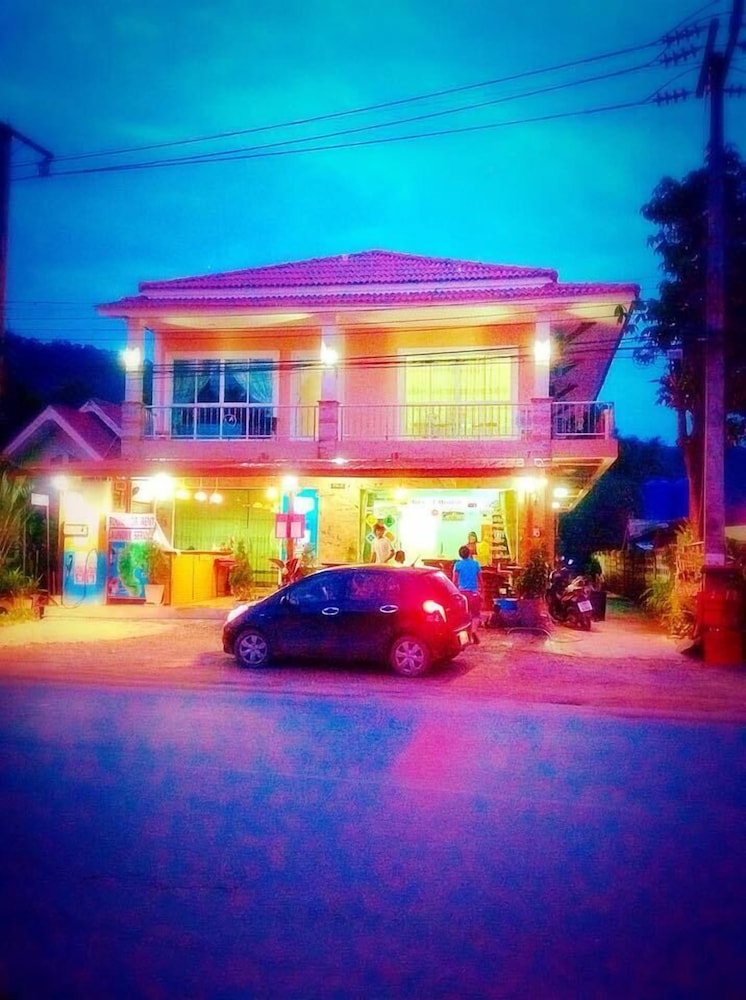Grand House 2/37