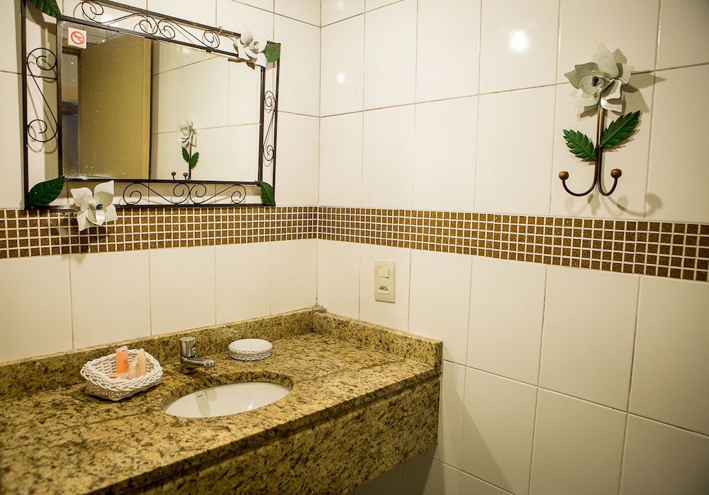 Hotel Rio Penedo 46/46