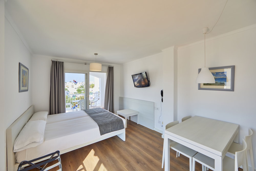 Ola Apartamentos Cala D Or 5/32