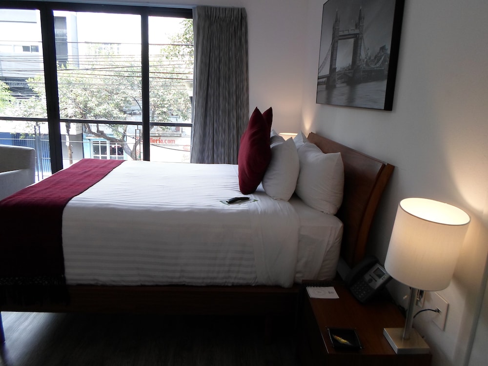 Armonik Suites 18/66