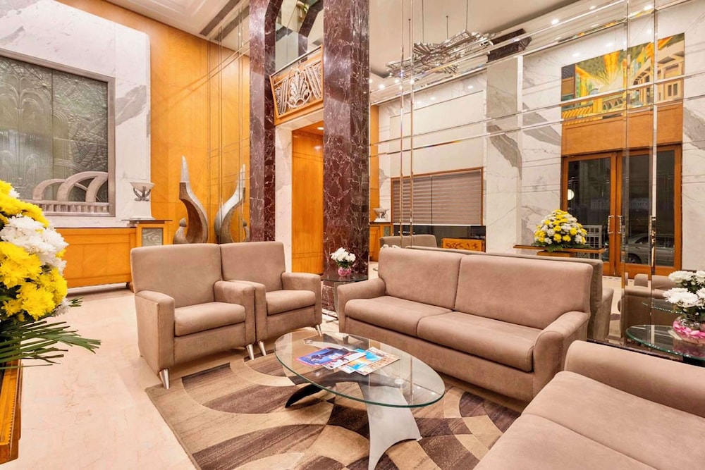 Sarovar Portico Kalupur Ahmedabad 21/42